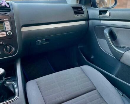 Синий Фольксваген Гольф, объемом двигателя 1.4 л и пробегом 280 тыс. км за 4850 $, фото 2 на Automoto.ua