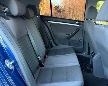 Синий Фольксваген Гольф, объемом двигателя 1.6 л и пробегом 221 тыс. км за 5800 $, фото 21 на Automoto.ua