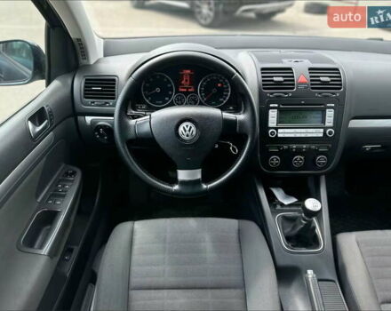 Синий Фольксваген Гольф, объемом двигателя 1.4 л и пробегом 210 тыс. км за 6600 $, фото 10 на Automoto.ua