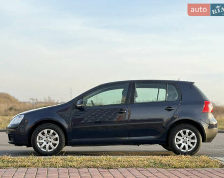 Синій Фольксваген Гольф, об'ємом двигуна 1.6 л та пробігом 215 тис. км за 8199 $, фото 26 на Automoto.ua