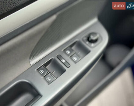 Синій Фольксваген Гольф, об'ємом двигуна 1.39 л та пробігом 140 тис. км за 5950 $, фото 6 на Automoto.ua