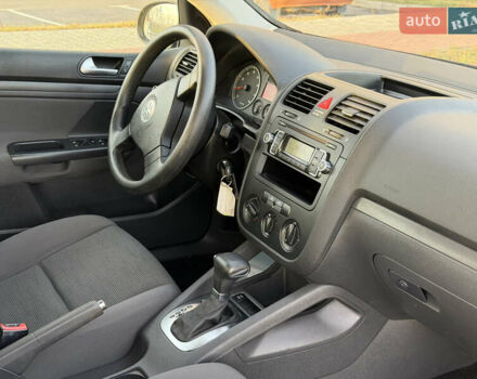 Синій Фольксваген Гольф, об'ємом двигуна 1.6 л та пробігом 215 тис. км за 8199 $, фото 49 на Automoto.ua