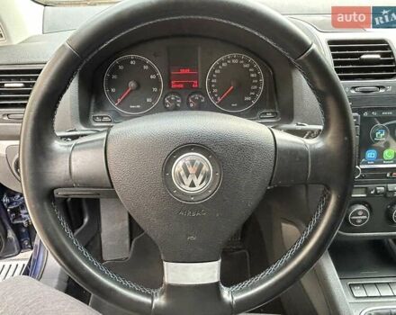 Синий Фольксваген Гольф, объемом двигателя 1.6 л и пробегом 231 тыс. км за 5700 $, фото 26 на Automoto.ua