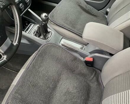 Синий Фольксваген Гольф, объемом двигателя 1.39 л и пробегом 255 тыс. км за 5700 $, фото 5 на Automoto.ua