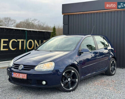 Синий Фольксваген Гольф, объемом двигателя 1.6 л и пробегом 197 тыс. км за 5777 $, фото 2 на Automoto.ua
