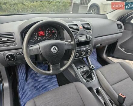 Синій Фольксваген Гольф, об'ємом двигуна 1.39 л та пробігом 226 тис. км за 4800 $, фото 36 на Automoto.ua