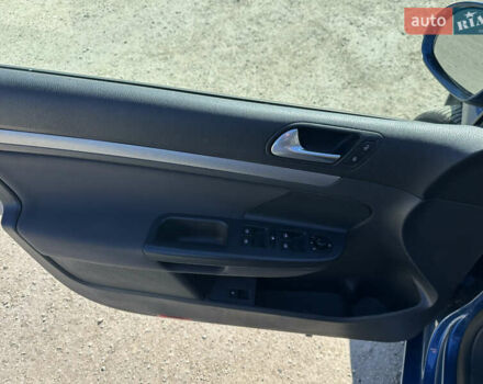 Синій Фольксваген Гольф, об'ємом двигуна 1.6 л та пробігом 231 тис. км за 5900 $, фото 22 на Automoto.ua