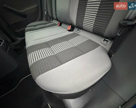 Синій Фольксваген Гольф, об'ємом двигуна 1.6 л та пробігом 174 тис. км за 7200 $, фото 29 на Automoto.ua