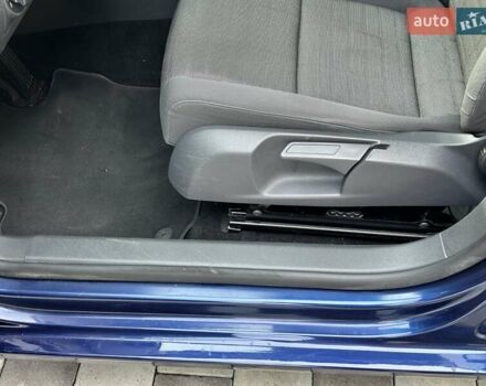 Синий Фольксваген Гольф, объемом двигателя 1.6 л и пробегом 231 тыс. км за 5700 $, фото 22 на Automoto.ua