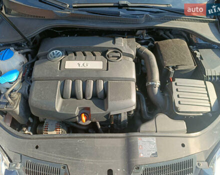 Фольксваген Гольф 2008 в Александрие на Automoto.ua Синий Фольксваген Гольф, объемом двигателя 0 л и пробегом 210 тыс. км за 6350 $, фото 10 на Automoto.ua