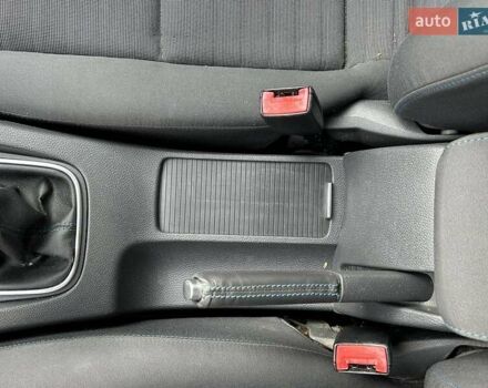 Синий Фольксваген Гольф, объемом двигателя 1.6 л и пробегом 231 тыс. км за 5700 $, фото 31 на Automoto.ua