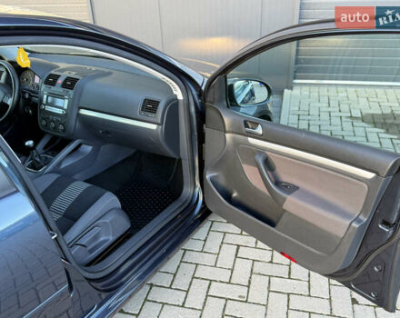 Синий Фольксваген Гольф, объемом двигателя 1.4 л и пробегом 198 тыс. км за 5999 $, фото 14 на Automoto.ua