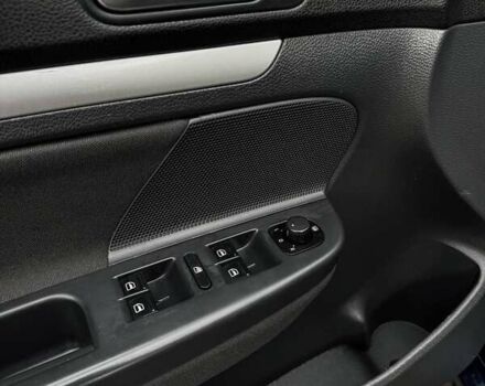 Синій Фольксваген Гольф, об'ємом двигуна 1.6 л та пробігом 200 тис. км за 6999 $, фото 25 на Automoto.ua