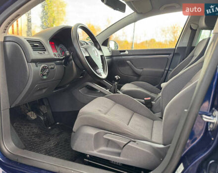 Синій Фольксваген Гольф, об'ємом двигуна 1.4 л та пробігом 175 тис. км за 6490 $, фото 70 на Automoto.ua