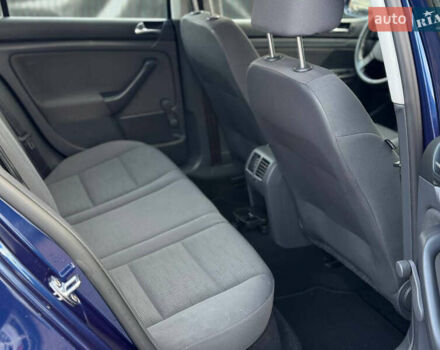 Синий Фольксваген Гольф, объемом двигателя 1.6 л и пробегом 197 тыс. км за 5777 $, фото 27 на Automoto.ua