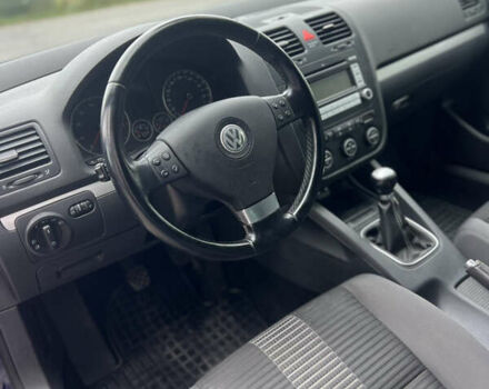 Синий Фольксваген Гольф, объемом двигателя 1.6 л и пробегом 237 тыс. км за 6700 $, фото 11 на Automoto.ua
