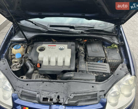 Синий Фольксваген Гольф, объемом двигателя 1.9 л и пробегом 240 тыс. км за 5500 $, фото 9 на Automoto.ua