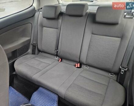 Синій Фольксваген Гольф, об'ємом двигуна 1.39 л та пробігом 226 тис. км за 4800 $, фото 37 на Automoto.ua