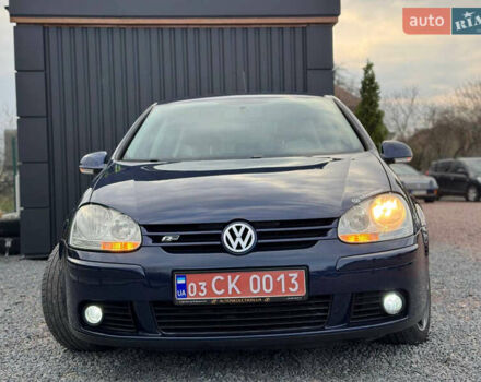 Синий Фольксваген Гольф, объемом двигателя 1.6 л и пробегом 197 тыс. км за 5777 $, фото 4 на Automoto.ua