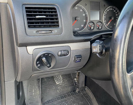 Синій Фольксваген Гольф, об'ємом двигуна 1.6 л та пробігом 240 тис. км за 6300 $, фото 9 на Automoto.ua