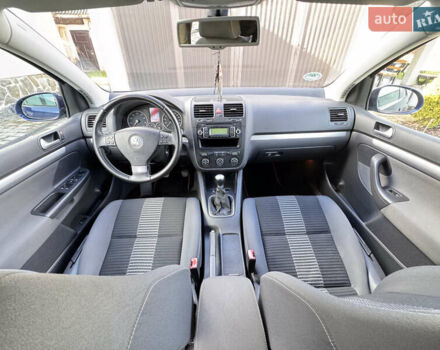 Синій Фольксваген Гольф, об'ємом двигуна 1.4 л та пробігом 196 тис. км за 6100 $, фото 18 на Automoto.ua