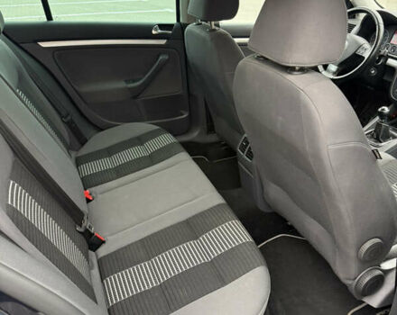 Синий Фольксваген Гольф, объемом двигателя 1.6 л и пробегом 205 тыс. км за 6300 $, фото 8 на Automoto.ua