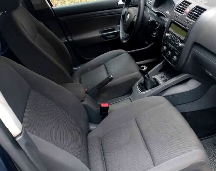 Синий Фольксваген Гольф, объемом двигателя 1.6 л и пробегом 181 тыс. км за 5200 $, фото 11 на Automoto.ua