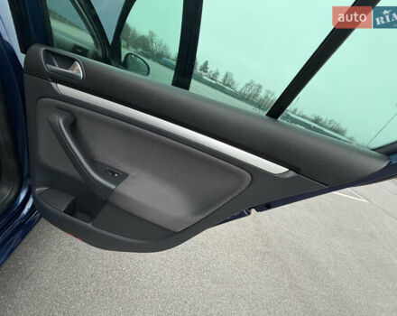 Синій Фольксваген Гольф, об'ємом двигуна 1.6 л та пробігом 174 тис. км за 7200 $, фото 24 на Automoto.ua