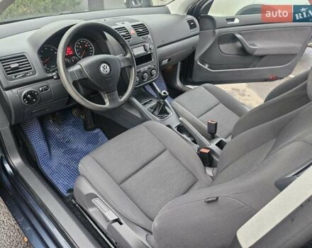 Синій Фольксваген Гольф, об'ємом двигуна 1.39 л та пробігом 226 тис. км за 4800 $, фото 34 на Automoto.ua