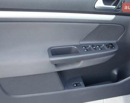 Синий Фольксваген Гольф, объемом двигателя 1.6 л и пробегом 252 тыс. км за 6199 $, фото 42 на Automoto.ua