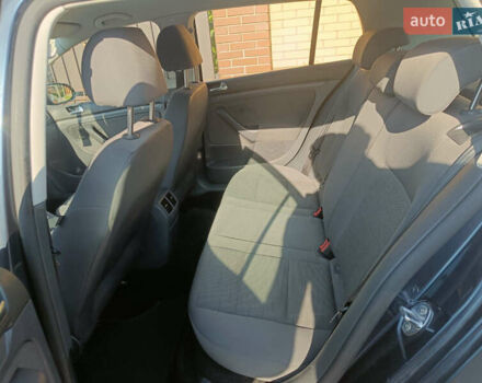 Фольксваген Гольф 2008 в Александрие на Automoto.ua Синий Фольксваген Гольф, объемом двигателя 0 л и пробегом 210 тыс. км за 6350 $, фото 7 на Automoto.ua