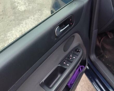 Синий Фольксваген Гольф, объемом двигателя 1.6 л и пробегом 219 тыс. км за 6800 $, фото 2 на Automoto.ua