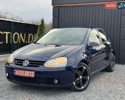 Синий Фольксваген Гольф, объемом двигателя 1.6 л и пробегом 197 тыс. км за 5777 $, фото 1 на Automoto.ua