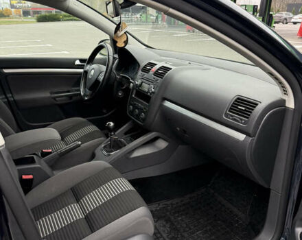 Синий Фольксваген Гольф, объемом двигателя 1.6 л и пробегом 205 тыс. км за 6300 $, фото 5 на Automoto.ua