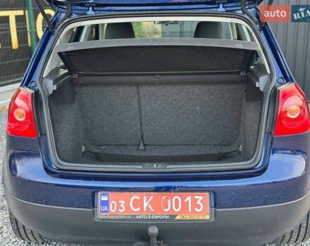 Синий Фольксваген Гольф, объемом двигателя 1.6 л и пробегом 197 тыс. км за 5777 $, фото 26 на Automoto.ua