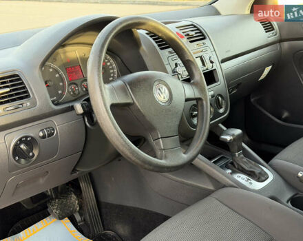 Синій Фольксваген Гольф, об'ємом двигуна 1.6 л та пробігом 215 тис. км за 8199 $, фото 34 на Automoto.ua
