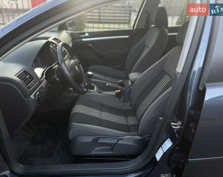 Синий Фольксваген Гольф, объемом двигателя 1.4 л и пробегом 228 тыс. км за 5499 $, фото 44 на Automoto.ua