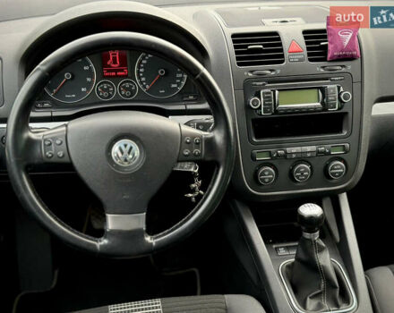 Синій Фольксваген Гольф, об'ємом двигуна 1.39 л та пробігом 140 тис. км за 5950 $, фото 3 на Automoto.ua
