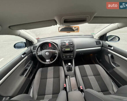 Синій Фольксваген Гольф, об'ємом двигуна 1.6 л та пробігом 174 тис. км за 7200 $, фото 37 на Automoto.ua