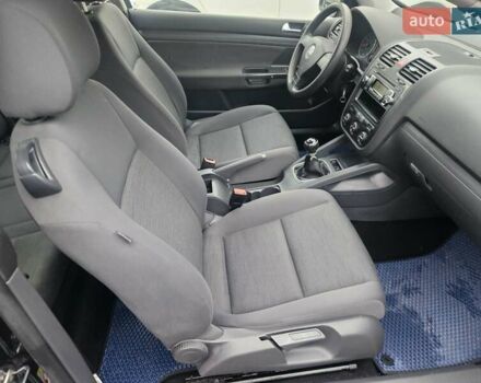 Синій Фольксваген Гольф, об'ємом двигуна 1.39 л та пробігом 226 тис. км за 4800 $, фото 25 на Automoto.ua