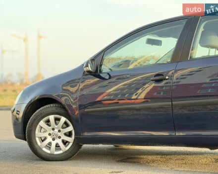 Синій Фольксваген Гольф, об'ємом двигуна 1.6 л та пробігом 215 тис. км за 8199 $, фото 13 на Automoto.ua