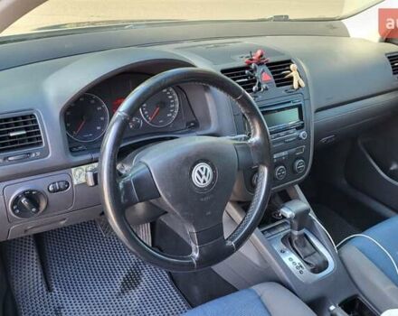 Синій Фольксваген Гольф, об'ємом двигуна 1.6 л та пробігом 330 тис. км за 6900 $, фото 16 на Automoto.ua