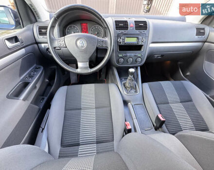 Синій Фольксваген Гольф, об'ємом двигуна 1.4 л та пробігом 196 тис. км за 6100 $, фото 17 на Automoto.ua