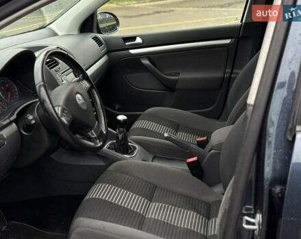 Синий Фольксваген Гольф, объемом двигателя 1.4 л и пробегом 203 тыс. км за 5400 $, фото 7 на Automoto.ua