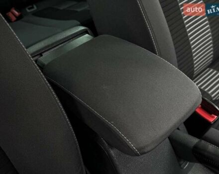 Синій Фольксваген Гольф, об'ємом двигуна 1.6 л та пробігом 200 тис. км за 6999 $, фото 39 на Automoto.ua