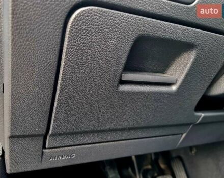 Синий Фольксваген Гольф, объемом двигателя 1.39 л и пробегом 84 тыс. км за 9500 $, фото 69 на Automoto.ua