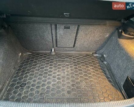 Синий Фольксваген Гольф, объемом двигателя 1.39 л и пробегом 184 тыс. км за 6700 $, фото 5 на Automoto.ua