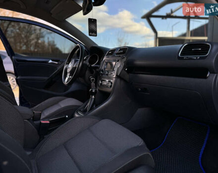 Синій Фольксваген Гольф, об'ємом двигуна 2 л та пробігом 339 тис. км за 6950 $, фото 20 на Automoto.ua