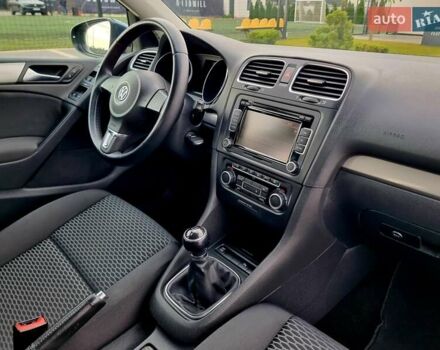Синий Фольксваген Гольф, объемом двигателя 1.39 л и пробегом 84 тыс. км за 9500 $, фото 102 на Automoto.ua