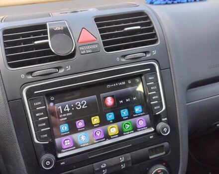 Синий Фольксваген Гольф, объемом двигателя 1.6 л и пробегом 223 тыс. км за 6000 $, фото 2 на Automoto.ua